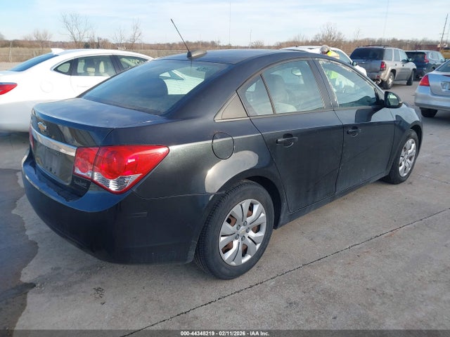 44348219 :رقم المزاد ، 1G1PA5SH2F7230420 vin ، 2015 Chevrolet Cruze Ls Auto مزاد بيع