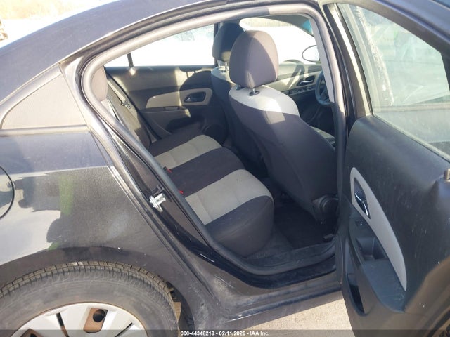 44348219 :رقم المزاد ، 1G1PA5SH2F7230420 vin ، 2015 Chevrolet Cruze Ls Auto مزاد بيع