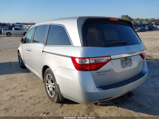 2013 HONDA ODYSSEY 5FNRL5H48DB036433 Photo 2