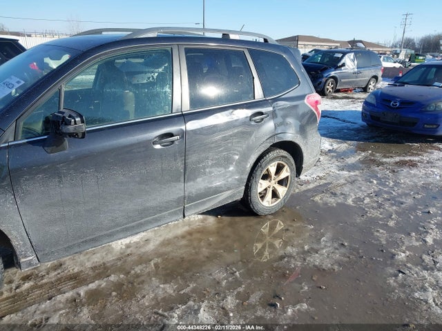Subaru Forester 2.5i Touring 2014 JF2SJAPC1EH491877 Image 19
