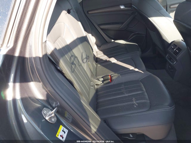 44348266 :رقم المزاد ، WA1EAAFY8P2111412 vin ، 2023 Audi Q5 Premium Plus 45 Tfsi S Line Quattro مزاد بيع