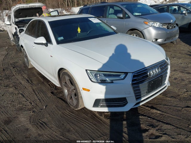 2017 AUDI A4 WAUENAF45HN022630