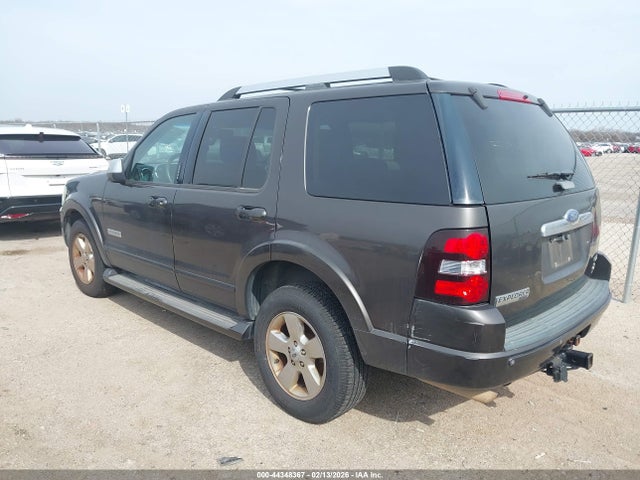 2006 FORD EXPLORER 1FMEU758X6UA88361 Photo 2