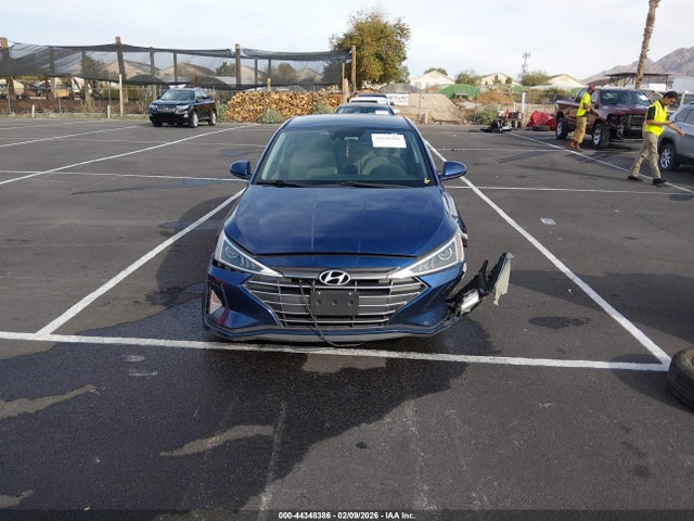 Продаж на аукціоні авто 2020 Hyundai Elantra Se, vin: 5NPD74LF8LH615858, номер лоту: 44348386