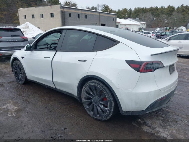 Продажа на аукционе авто 2022 Tesla Model Y Performance Dual Motor All-wheel Drive, vin: 7SAYGDEF7NF308720, номер лота: 44348398
