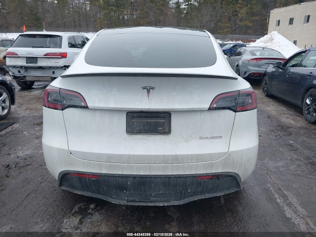 Продажа на аукционе авто 2022 Tesla Model Y Performance Dual Motor All-wheel Drive, vin: 7SAYGDEF7NF308720, номер лота: 44348398