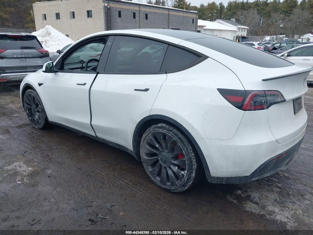 2022 TESLA MODEL Y 7SAYGDEF7NF308720 Photo 2