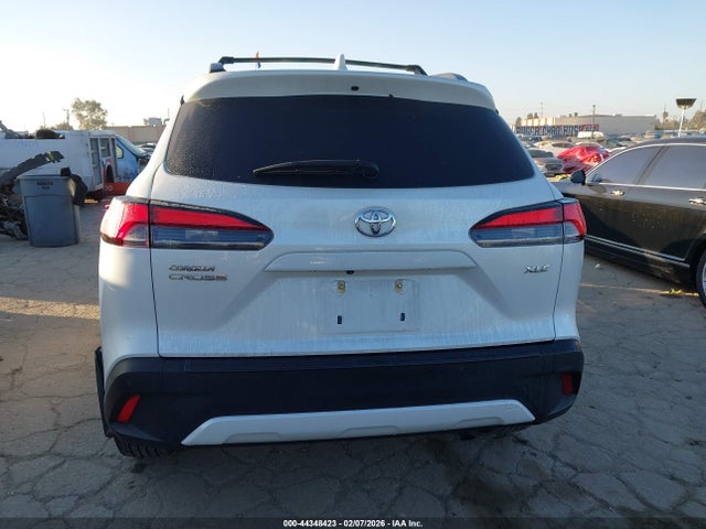 Toyota Corolla Cross Xle 2023 7MUDAAAG6PV056263 Image 17