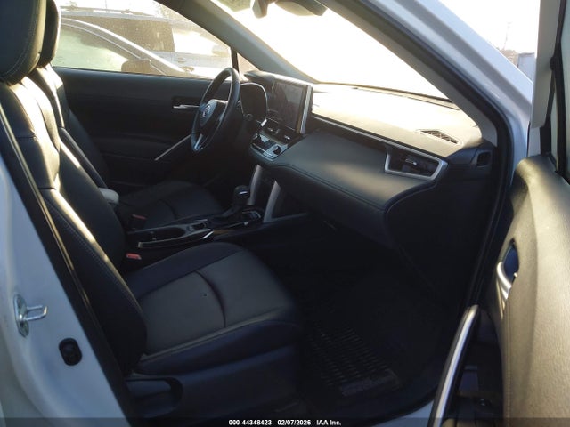 Toyota Corolla Cross Xle 2023 7MUDAAAG6PV056263 Image 5