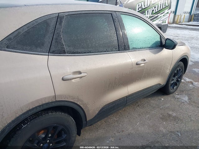 1FMCU9BZ3LUB75224 Ford Escape Se Sport Hybrid