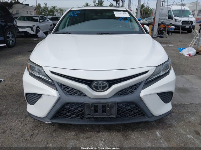 4T1B11HKXKU184405 Toyota CAMRY SE