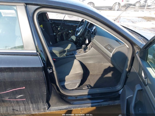 44348499 :رقم المزاد ، 3VWC57BU3KM248201 vin ، 2019 Volkswagen Jetta مزاد بيع