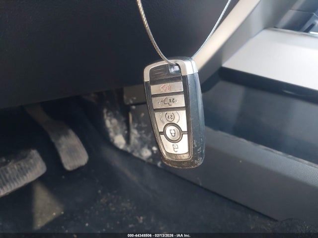 1FT7W2B68KEG34902 Ford F-250 Lariat
