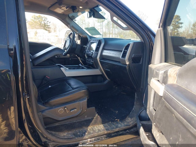 1FT7W2B68KEG34902 Ford F-250 Lariat