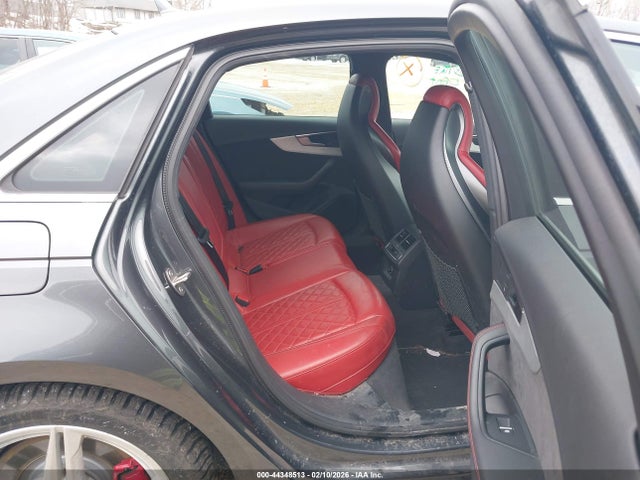 2018 AUDI S4 WAUC4AF4XJA165063 Photo 7