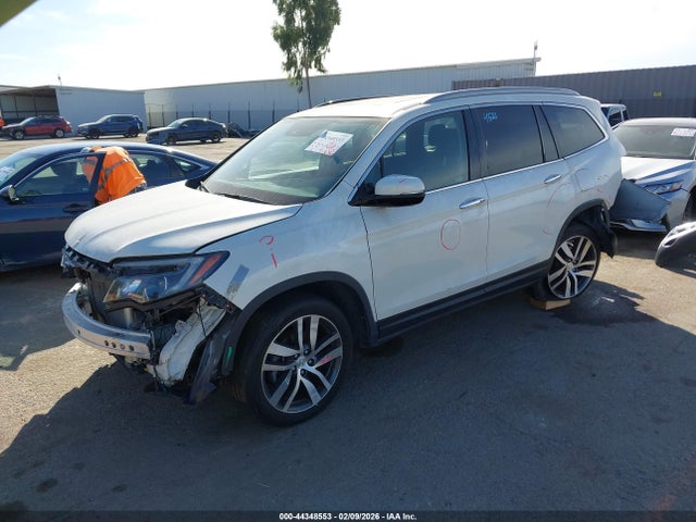 5FNYF6H98JB037825 Honda Pilot Touring