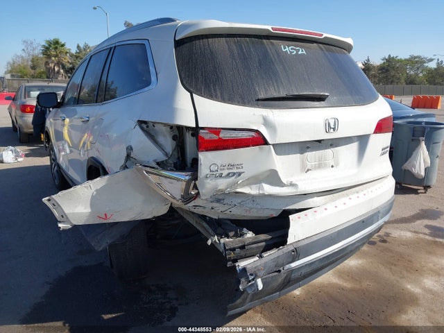 5FNYF6H98JB037825 Honda Pilot Touring