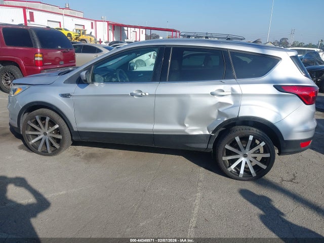 1FMCU0GD4KUB71111 Ford ESCAPE SE