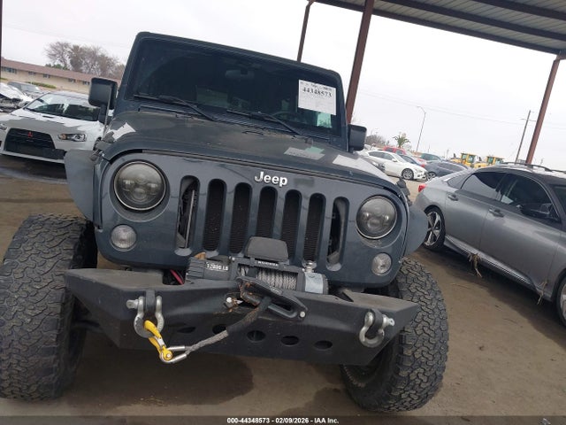 1C4BJWDG6HL511206 Jeep Wrangler Unlimited Sport 4x4