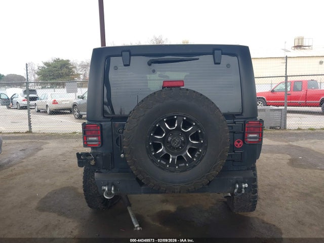 1C4BJWDG6HL511206 Jeep Wrangler Unlimited Sport 4x4