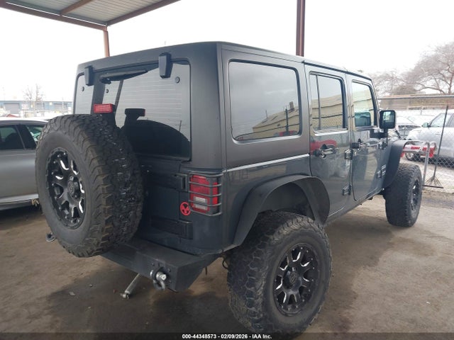 1C4BJWDG6HL511206 Jeep Wrangler Unlimited Sport 4x4
