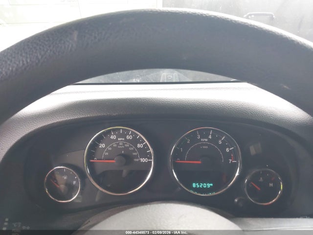1C4BJWDG6HL511206 Jeep Wrangler Unlimited Sport 4x4