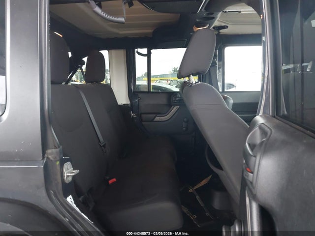 1C4BJWDG6HL511206 Jeep Wrangler Unlimited Sport 4x4