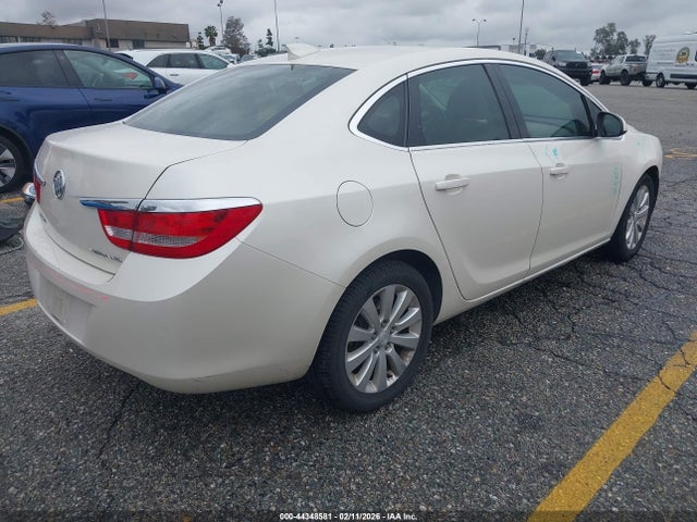 Buick Verano 2015 1G4PP5SK3F4149327 Image 4