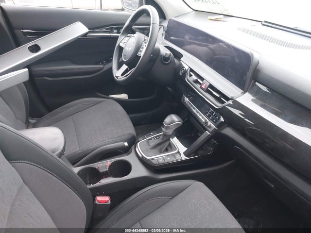2024 KIA SELTOS KNDEUCAA8R7559125 Photo 4
