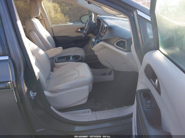 Продаж на аукціоні авто 2021 Chrysler Voyager Lxi, vin: 2C4RC1DG2MR515489, номер лоту: 44348607