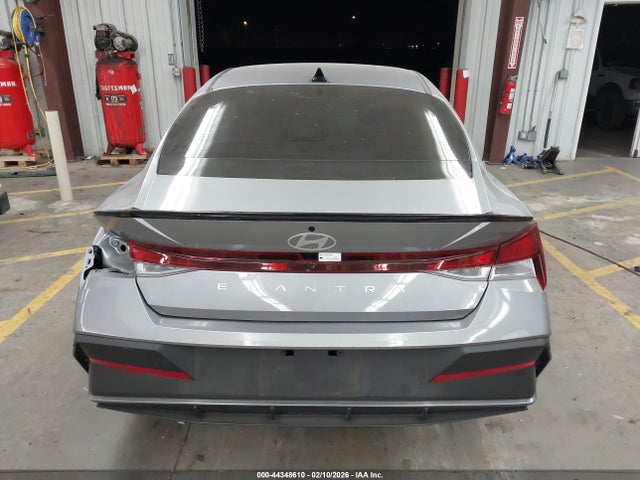 KMHLM4DG8SU020410 Hyundai Elantra Sel Sport