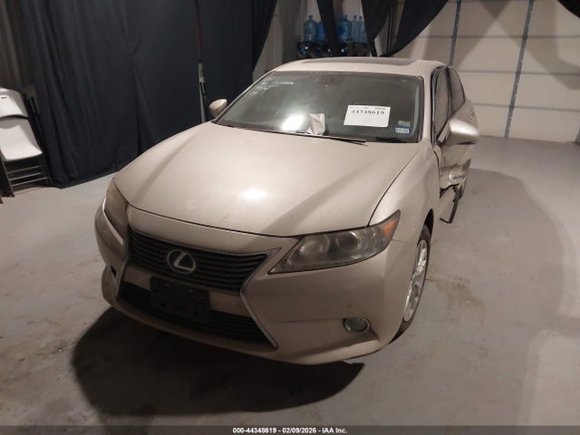 2013 Lexus Es 300h მანქანა იყიდება აუქციონზე, vin: JTHBW1GG8D2008114, აუქციონის ნომერი: 44348619