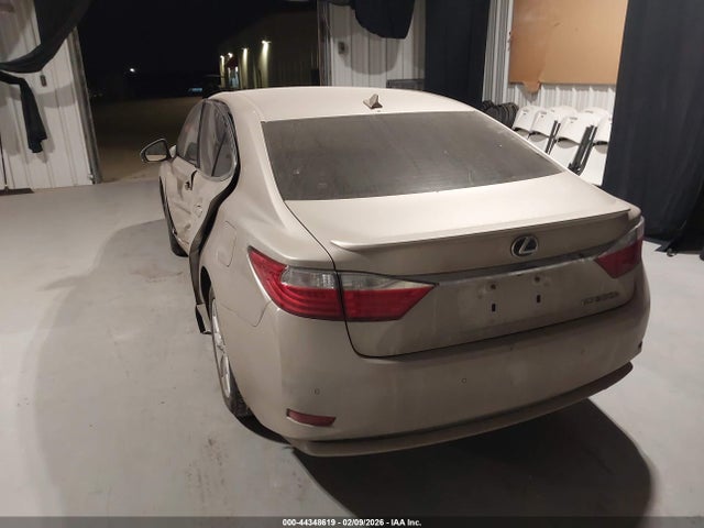 2013 Lexus Es 300h მანქანა იყიდება აუქციონზე, vin: JTHBW1GG8D2008114, აუქციონის ნომერი: 44348619