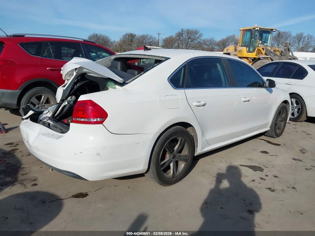 44348651 :رقم المزاد ، 1VWBP7A30DC080200 vin ، 2013 Volkswagen Passat 2.5l Se مزاد بيع