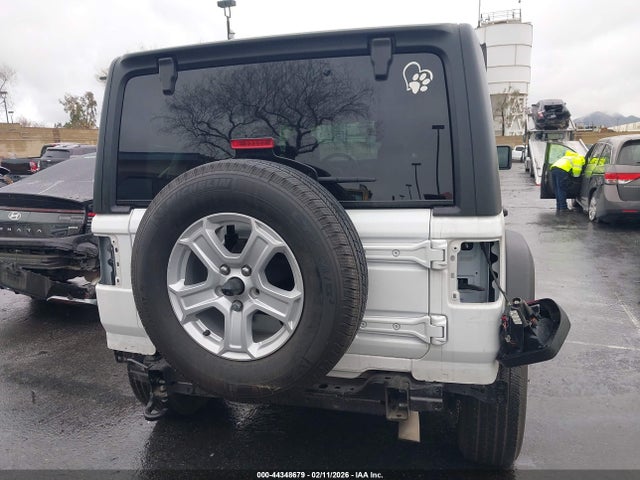 Продажа на аукционе авто 2022 Jeep Wrangler Unlimited Sport S 4x4, vin: 1C4HJXDNXNW166982, номер лота: 44348679