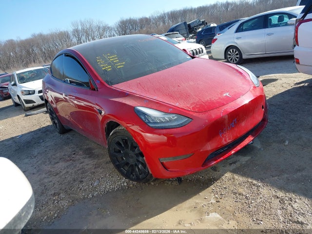 2021 TESLA MODEL Y 5YJYGDEE0MF080790 Photo 0