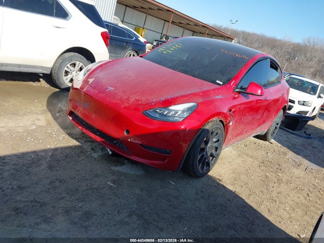 2021 TESLA MODEL Y 5YJYGDEE0MF080790 Photo 1