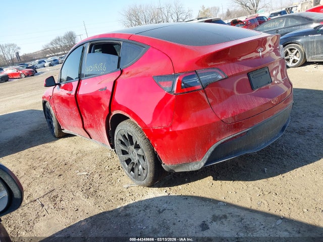 2021 TESLA MODEL Y 5YJYGDEE0MF080790 Photo 2