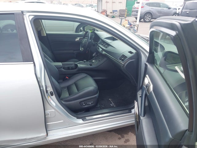 JTHKD5BH3G2262878 Lexus CT 200H