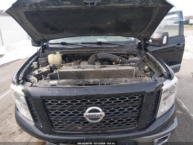 2017 NISSAN TITAN XD 1N6BA1F40HN543673 Photo 9