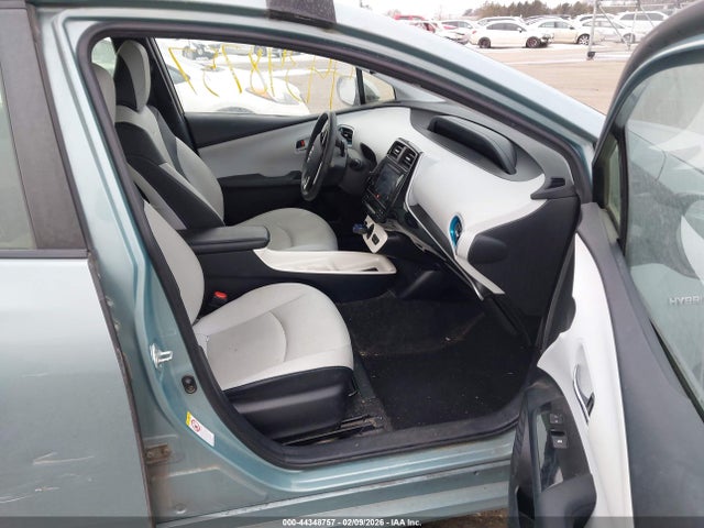 2017 TOYOTA PRIUS JTDKARFU4H3034702 Photo 4