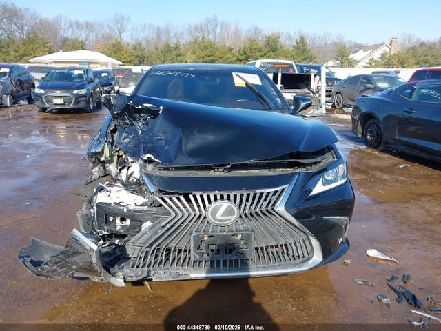 2021 Lexus Es 350 მანქანა იყიდება აუქციონზე, vin: 58ADZ1B11MU101702, აუქციონის ნომერი: 44348789