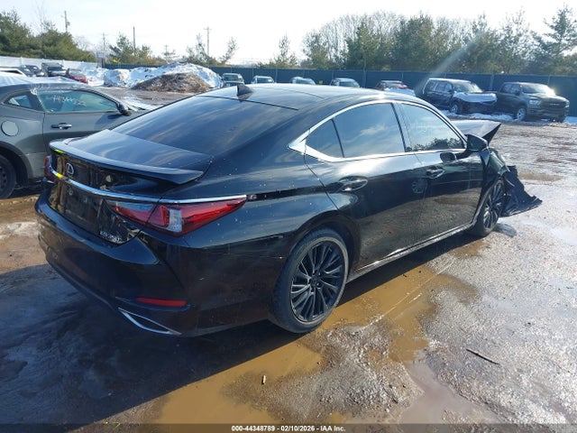 2021 Lexus Es 350 მანქანა იყიდება აუქციონზე, vin: 58ADZ1B11MU101702, აუქციონის ნომერი: 44348789