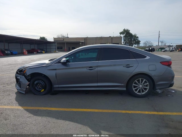 5NPE24AF7KH739379 Hyundai SONATA SE