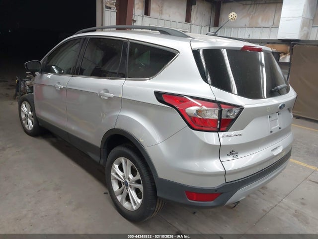2017 FORD ESCAPE 1FMCU0GD2HUD29230 Photo 2