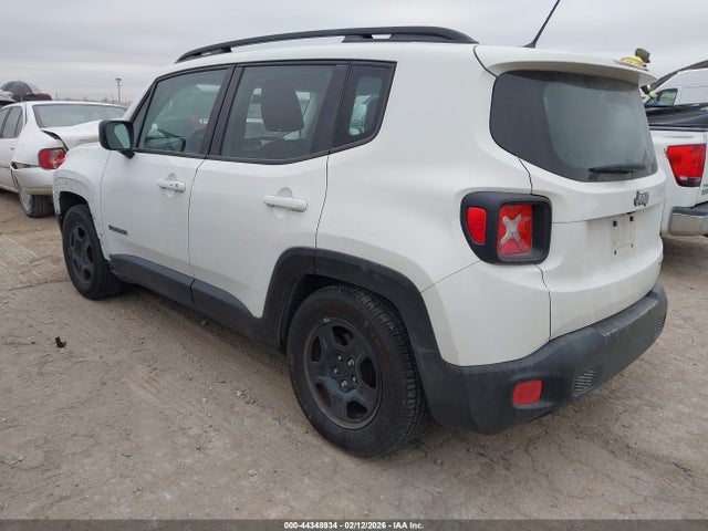 ZACCJAAT3GPC87749 Jeep Renegade Sport