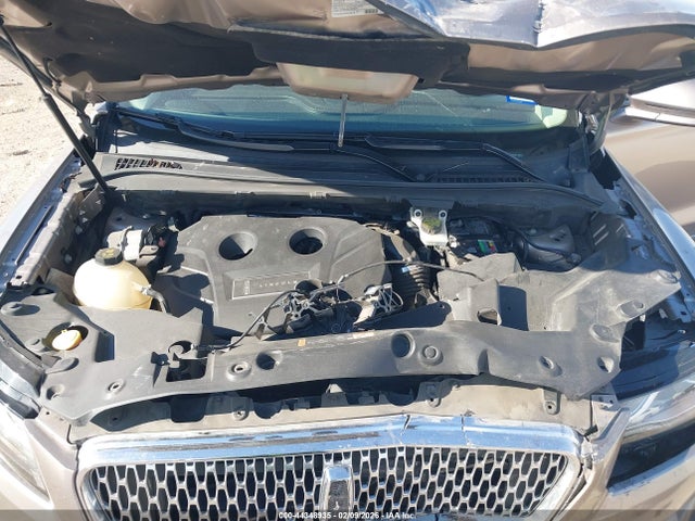 2019 LINCOLN MKC 5LMCJ3C95KUL02975 Photo 9