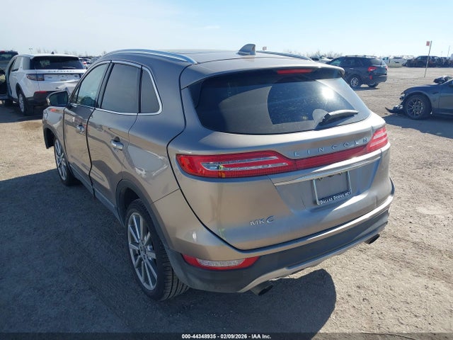 2019 LINCOLN MKC 5LMCJ3C95KUL02975 Photo 2