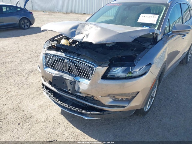 2019 LINCOLN MKC 5LMCJ3C95KUL02975 Photo 5