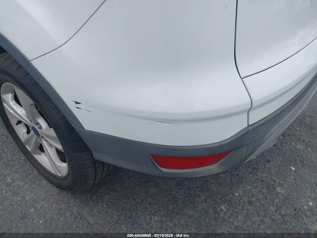 1FMCU0GX1FUA25586 Ford ESCAPE SE